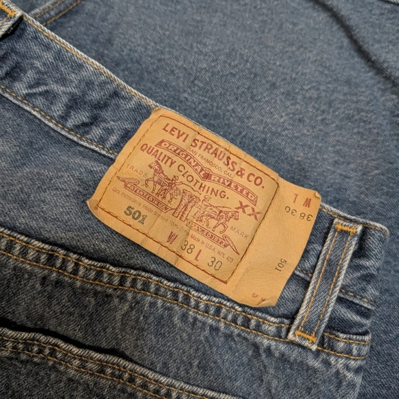 VTG 90s Levi's 501 Mens 38x30 (35x28) Shrunk Jeans Denim - Picture 5 of 7